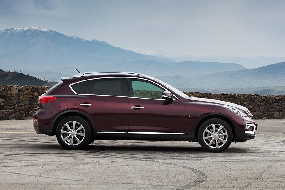 Инфинити QX50 2016