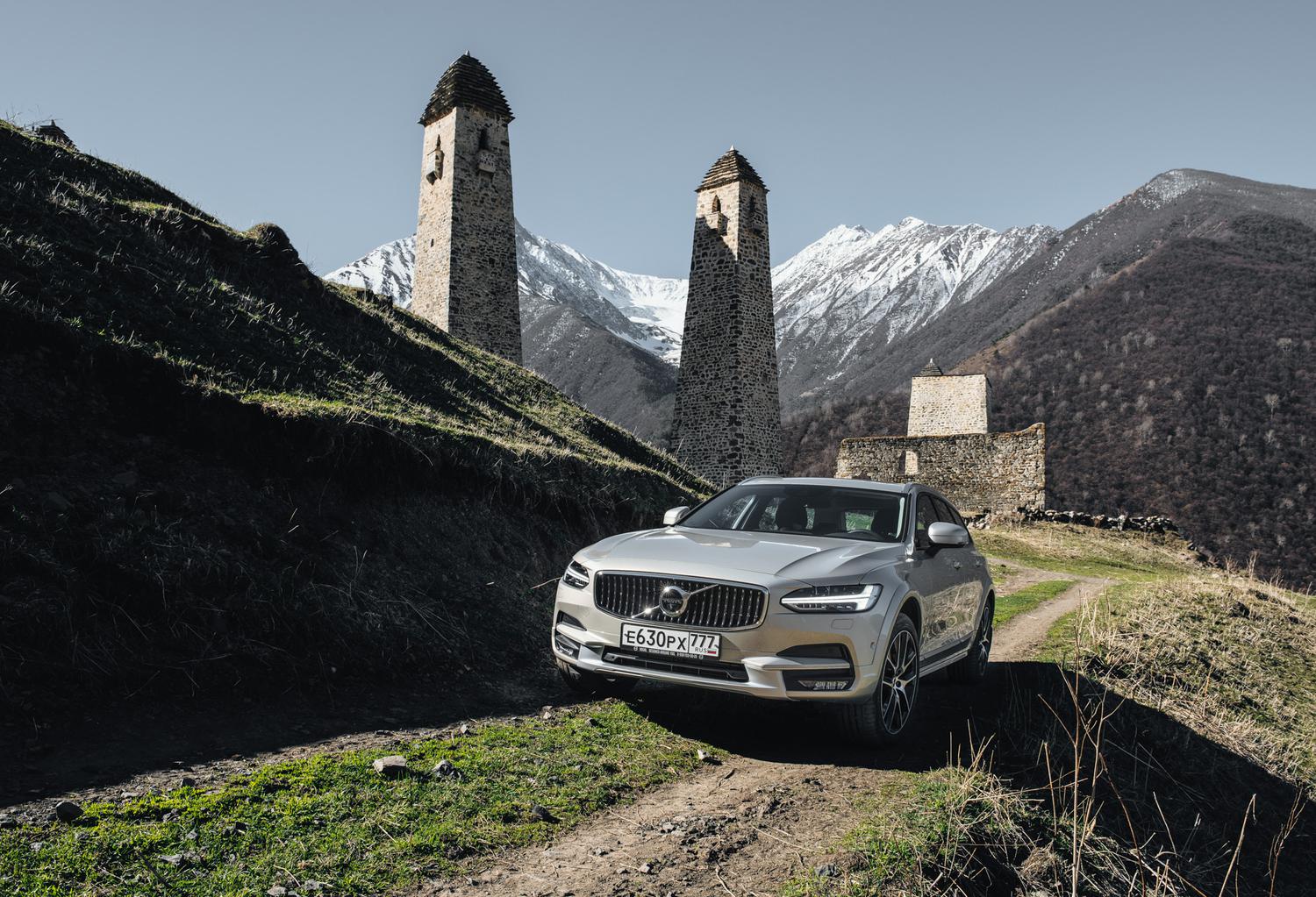 Тестируем новый Volvo V90 Cross Country в горах южной России — Тест-драйв —  Motor