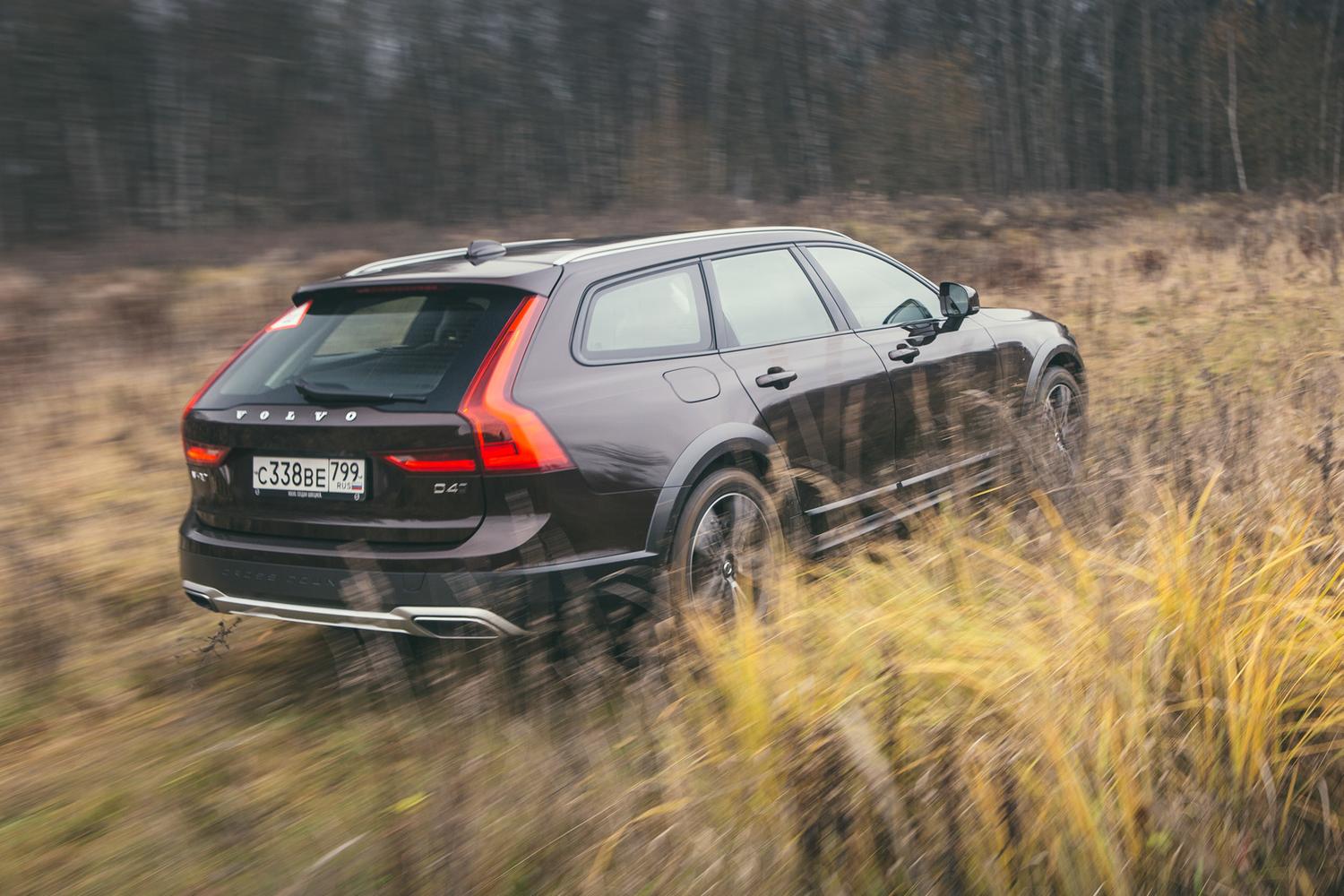 2018 Volvo V90 Cross Country 2.0 D4 (190 лс) AWD