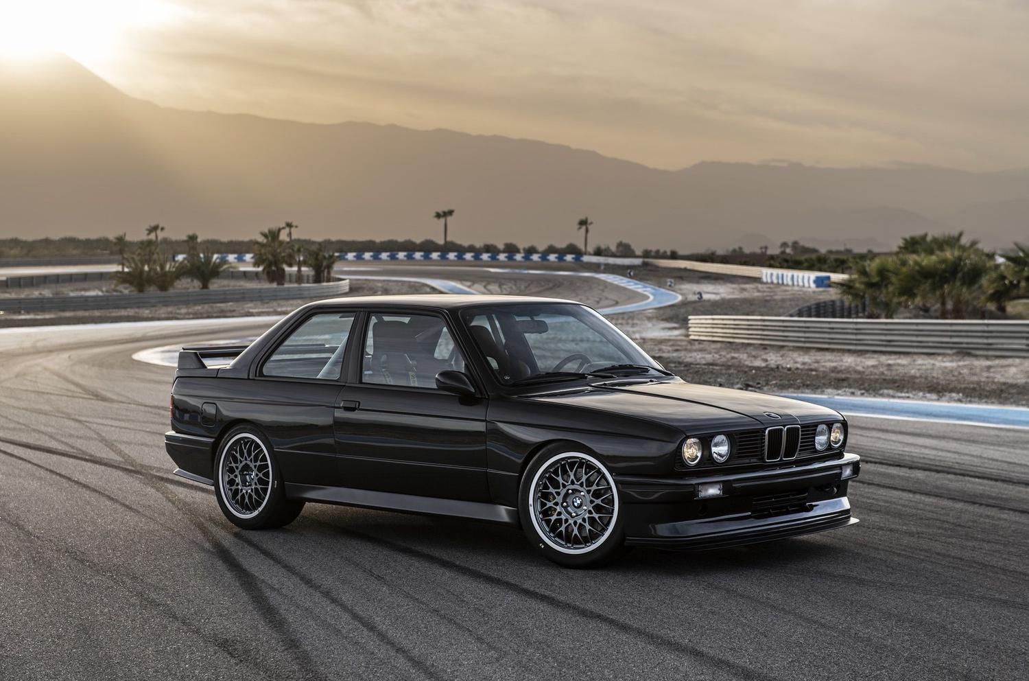    BMW M3 E30  Motor