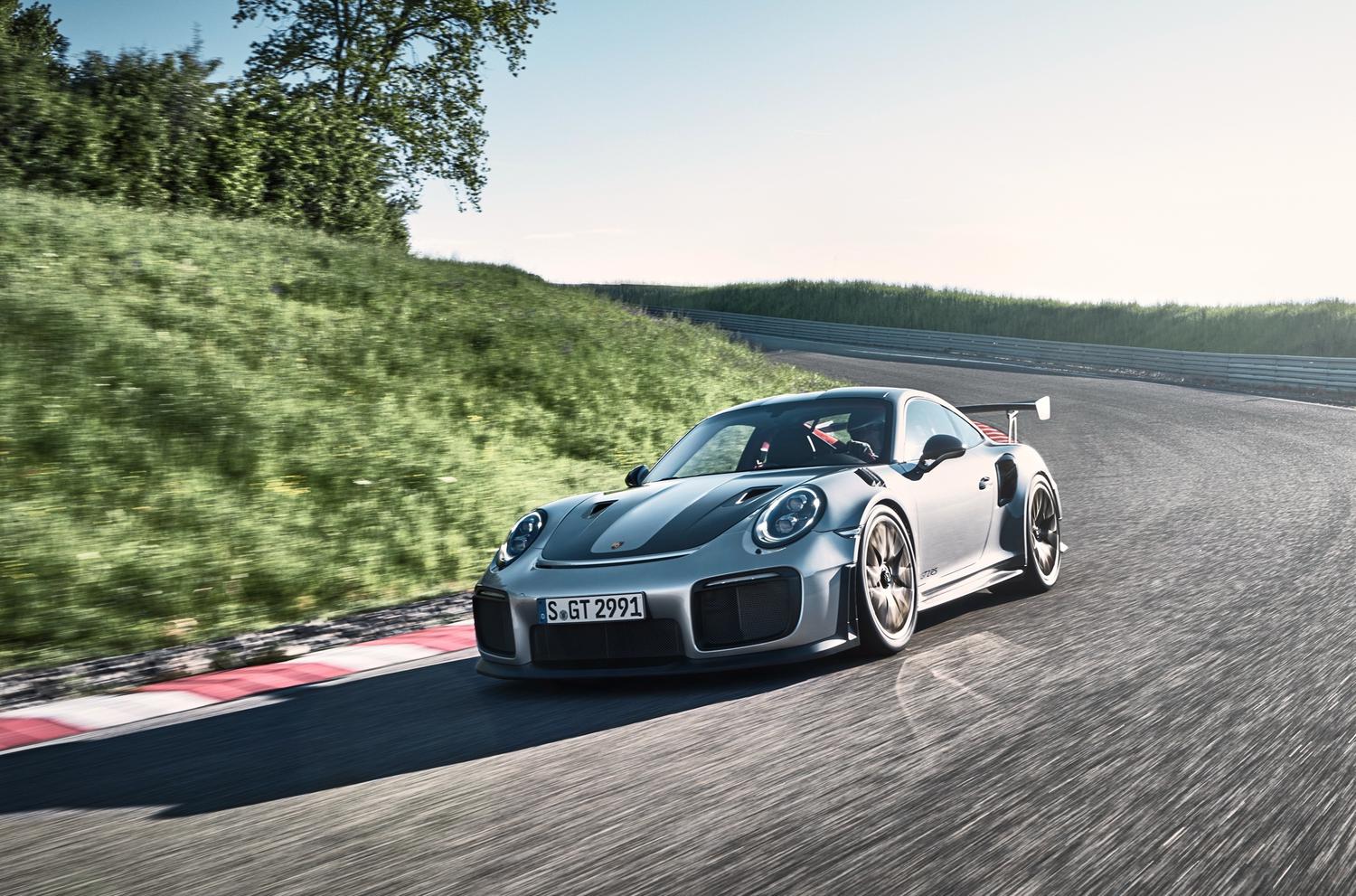 Porsche «перевыпустит» утонувшие 911 GT2 RS — Motor