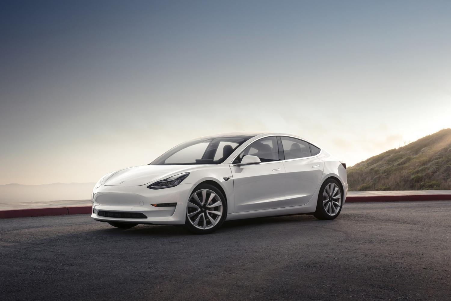 Tesla Model 3 проехала за сутки 2781 километр. Это новый рекорд — Motor