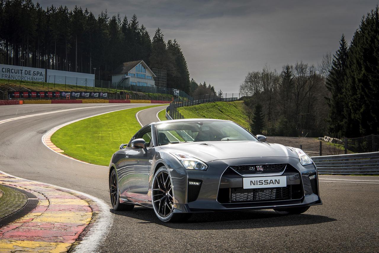 Избранное на Моторе: Nissan GT-R и история самого устрашающего поворота  Формулы-1 — Тест-драйв — Motor