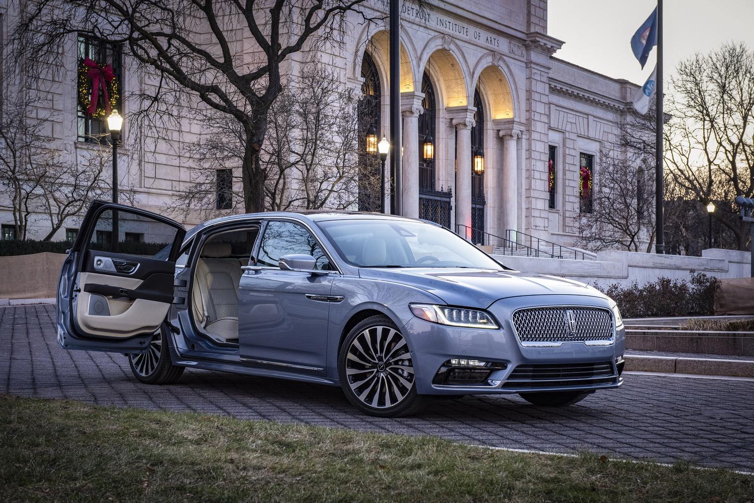 Lincoln начал продажи седанов с «суицидальными» дверями — Motor