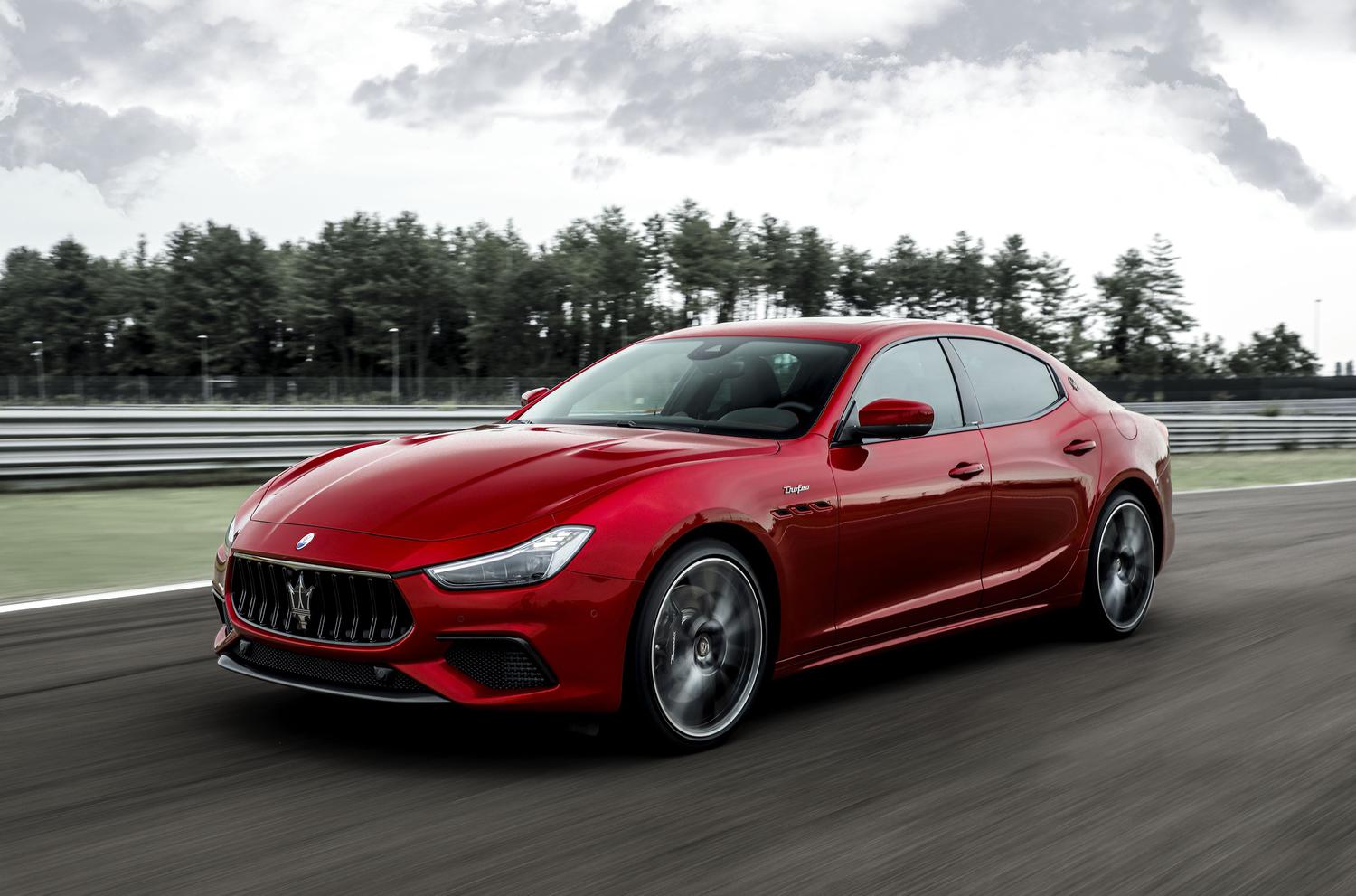 Maserati Ghibli впервые получил «восьмерку» Ferrari — Motor