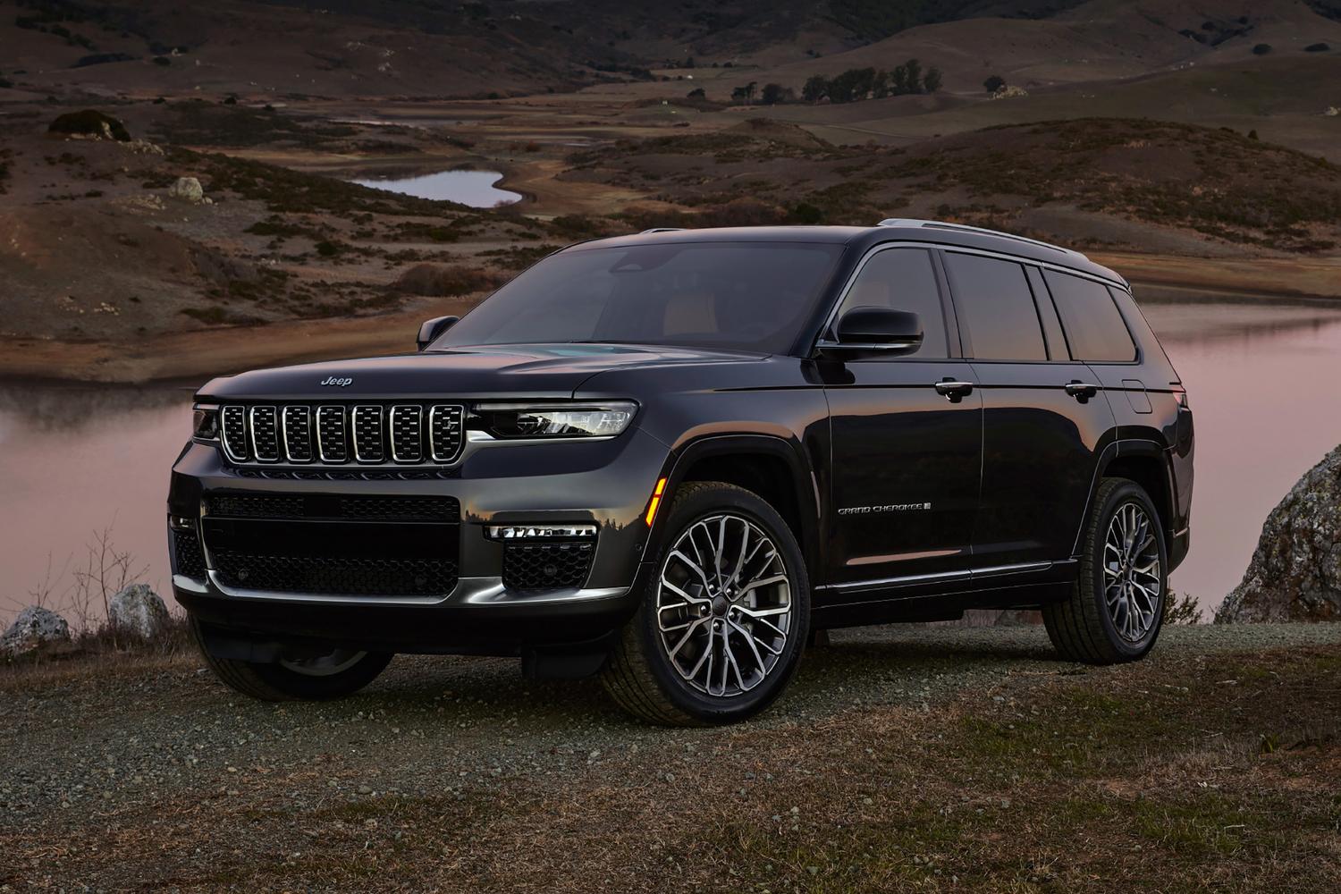 Видео: эксклюзивный обзор нового Grand Cherokee L с тремя рядами сидений —  Лаборатория — Motor