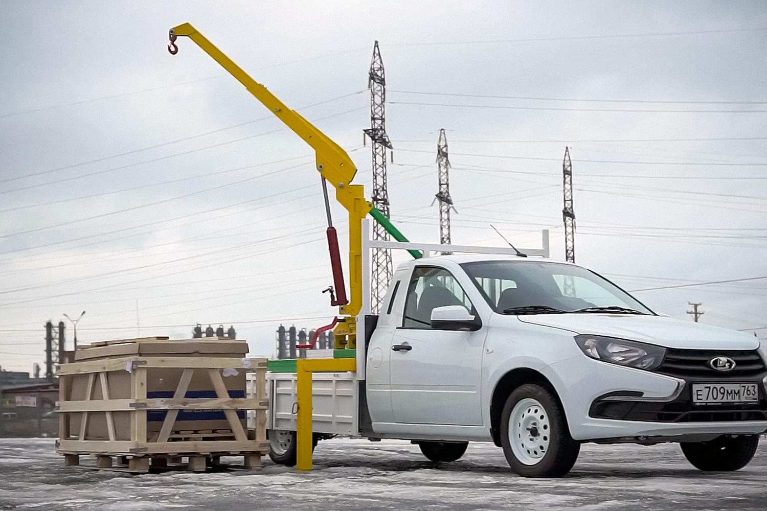 Видео: посмотрите на грузовую Lada Granta с краном — Motor