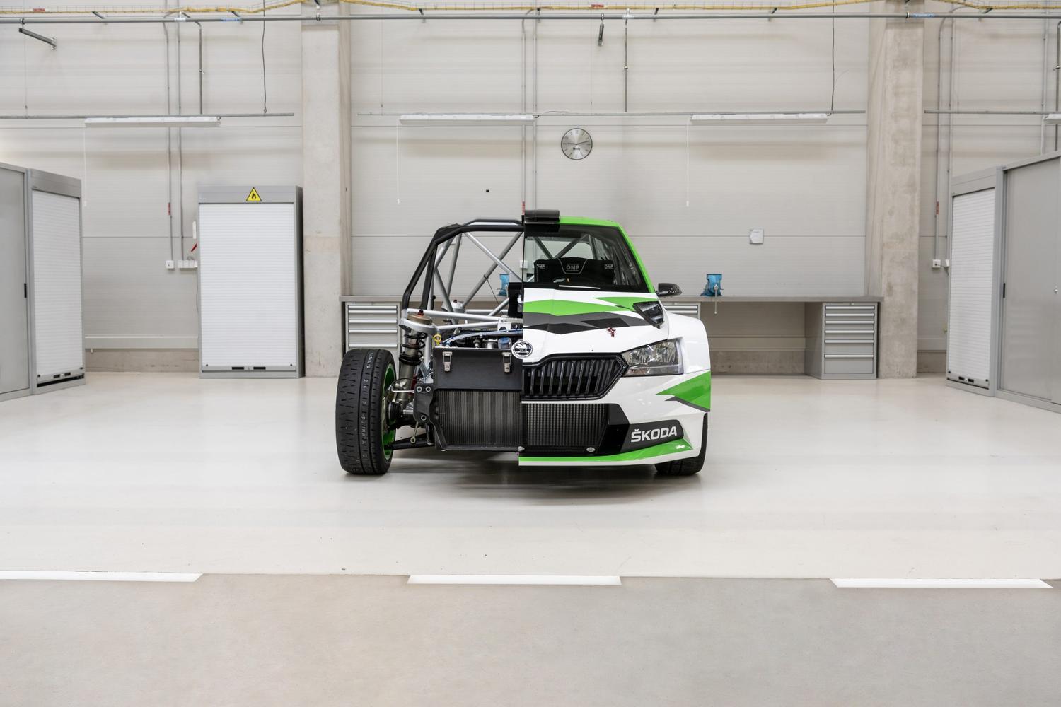 Skoda показала «внутренности» раллийной Fabia — Motor