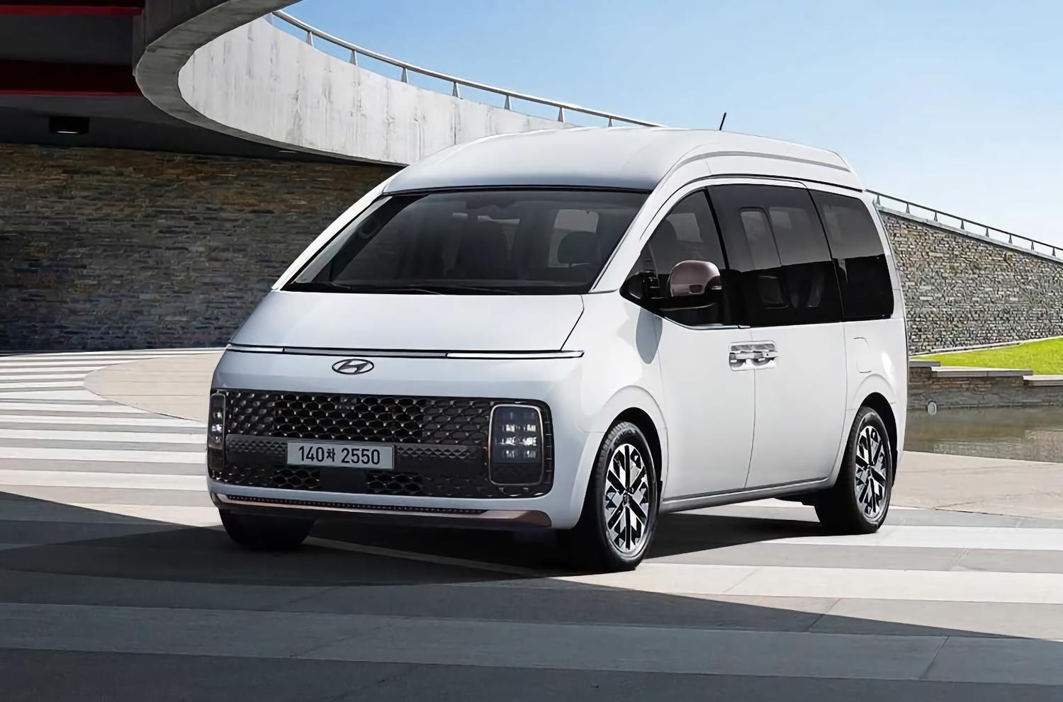 Hyundai Minivan 2022