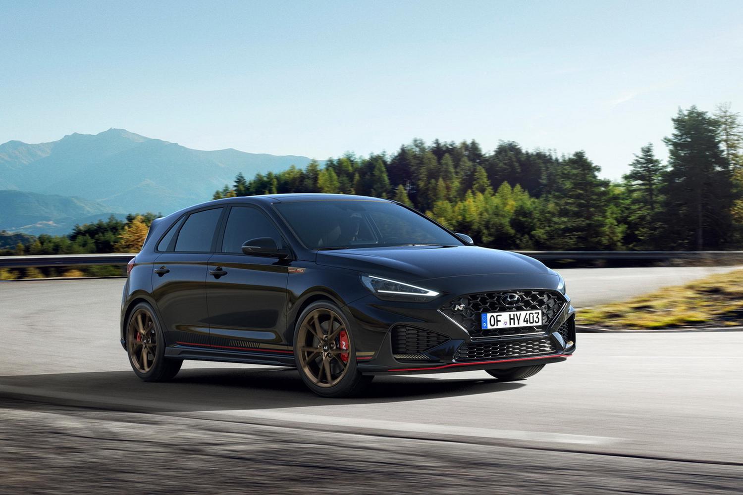 Черный Хендай I30