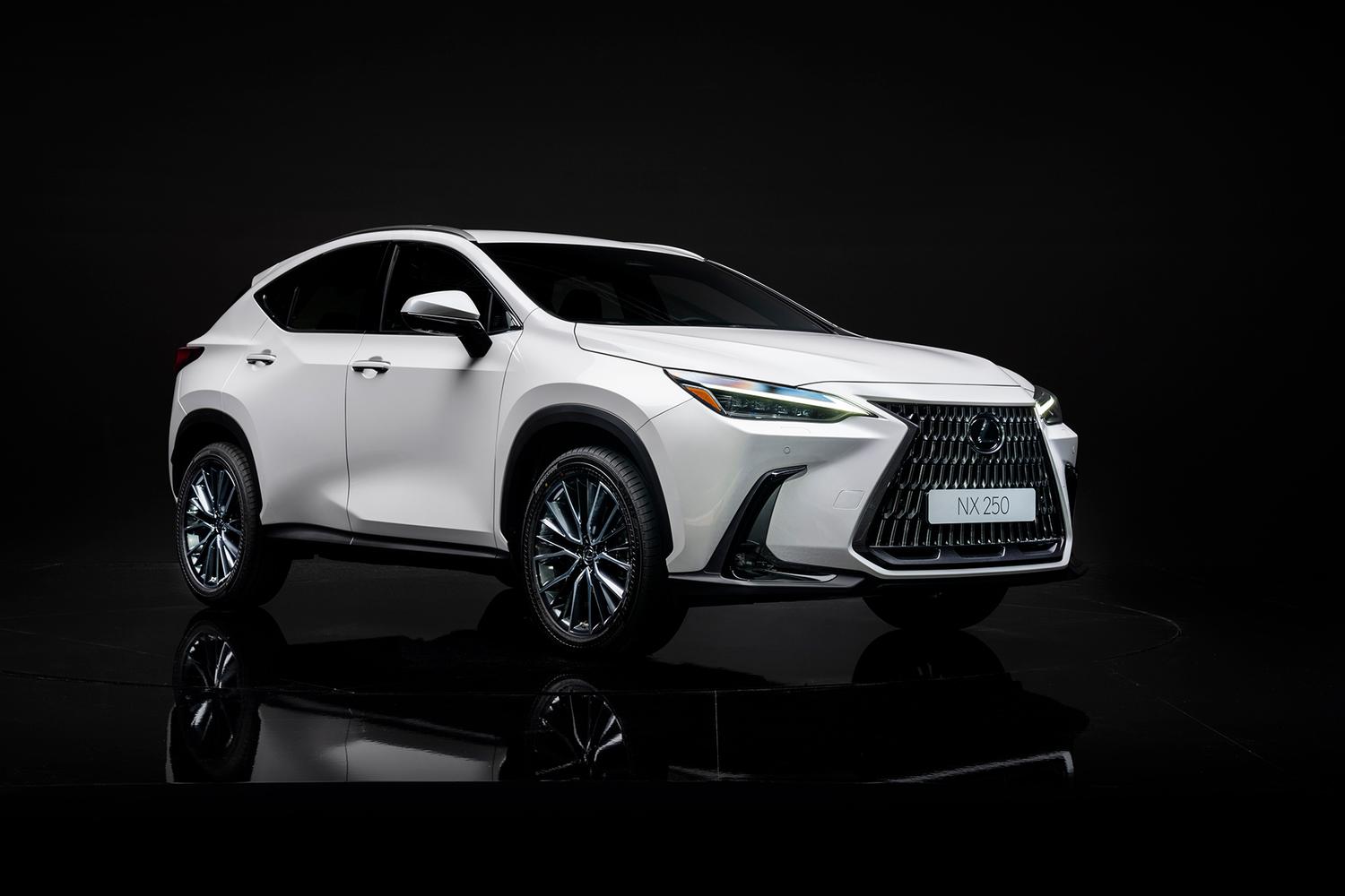 В России отзывают новые Lexus NX из-за ошибки на заводе — Motor