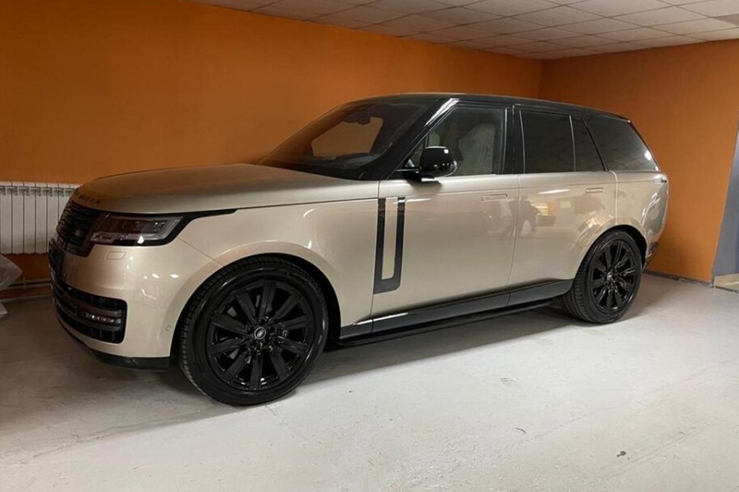 В России уже продают новый Range Rover. Официально его в страну не  привозили — Motor