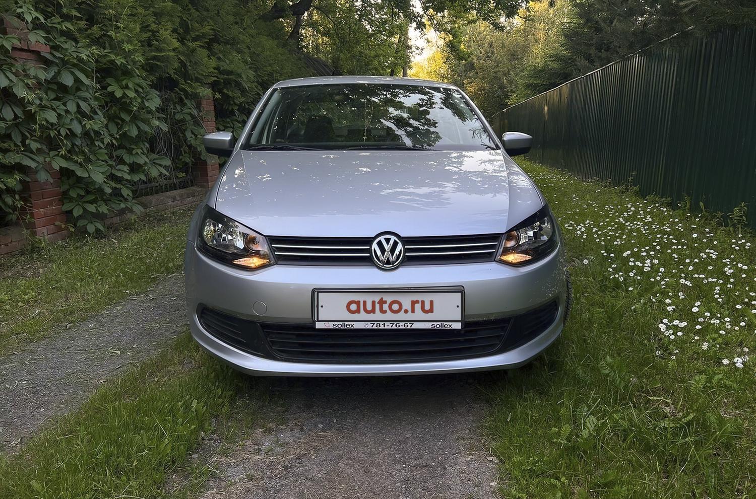 В Москве продают 10-летний Volkswagen Polo, который всю жизнь провел в  гараже — Motor