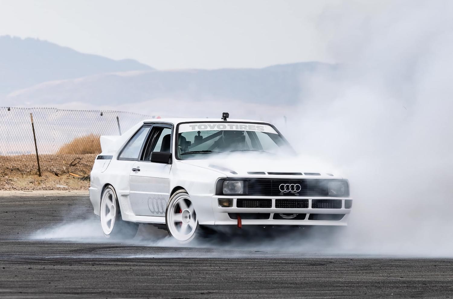 Видео: 730-сильная Audi Sport Quattro Кена Блока — Motor