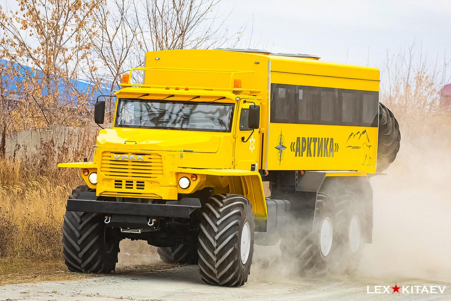 В России разработали внедорожный автобус для Крайнего Севера — Motor