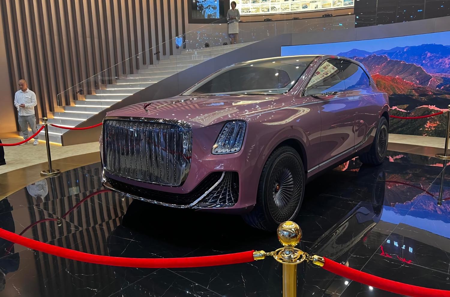 Hongqi привезла в Шанхай конкурента Mercedes-Maybach и Aurus — Motor