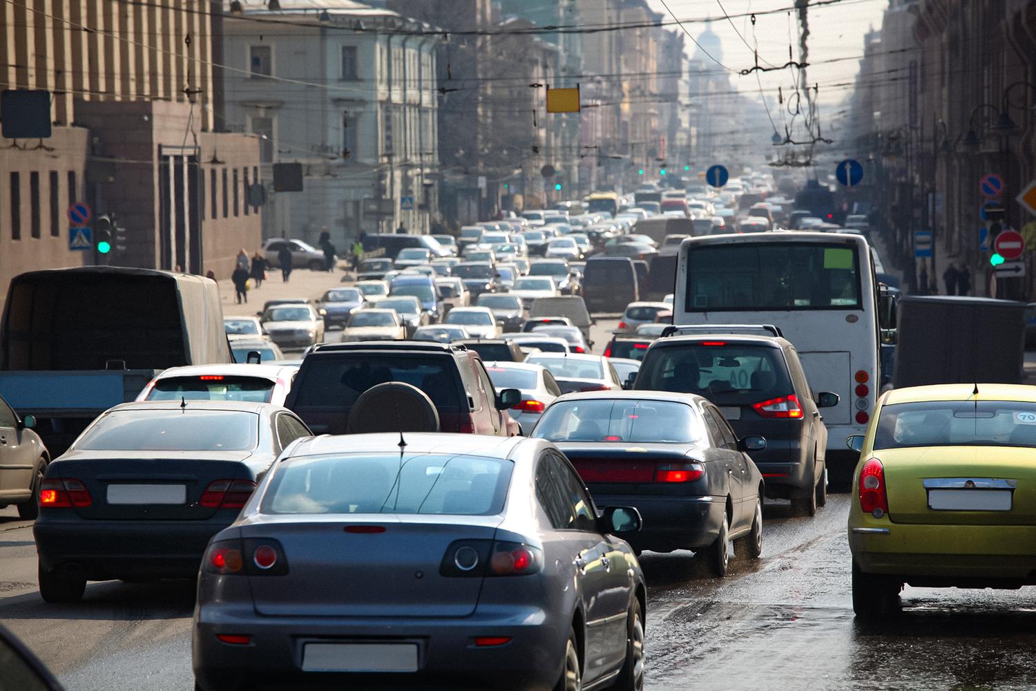 Исследование: насколько старые автомобили ездят по дорогам России — Motor