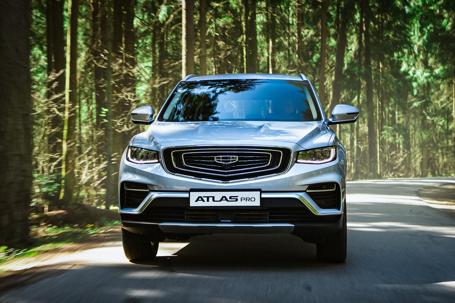 Меньше мощности, ниже цена: Geely Atlas Pro получил 150-сильную версию —  Motor