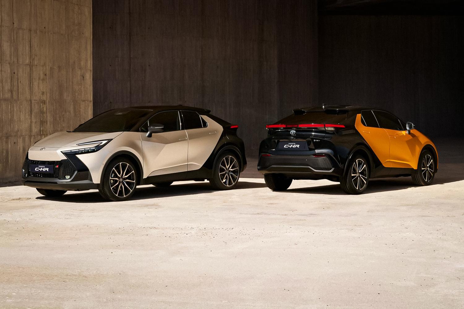 Тойота CHR 2023 Фото