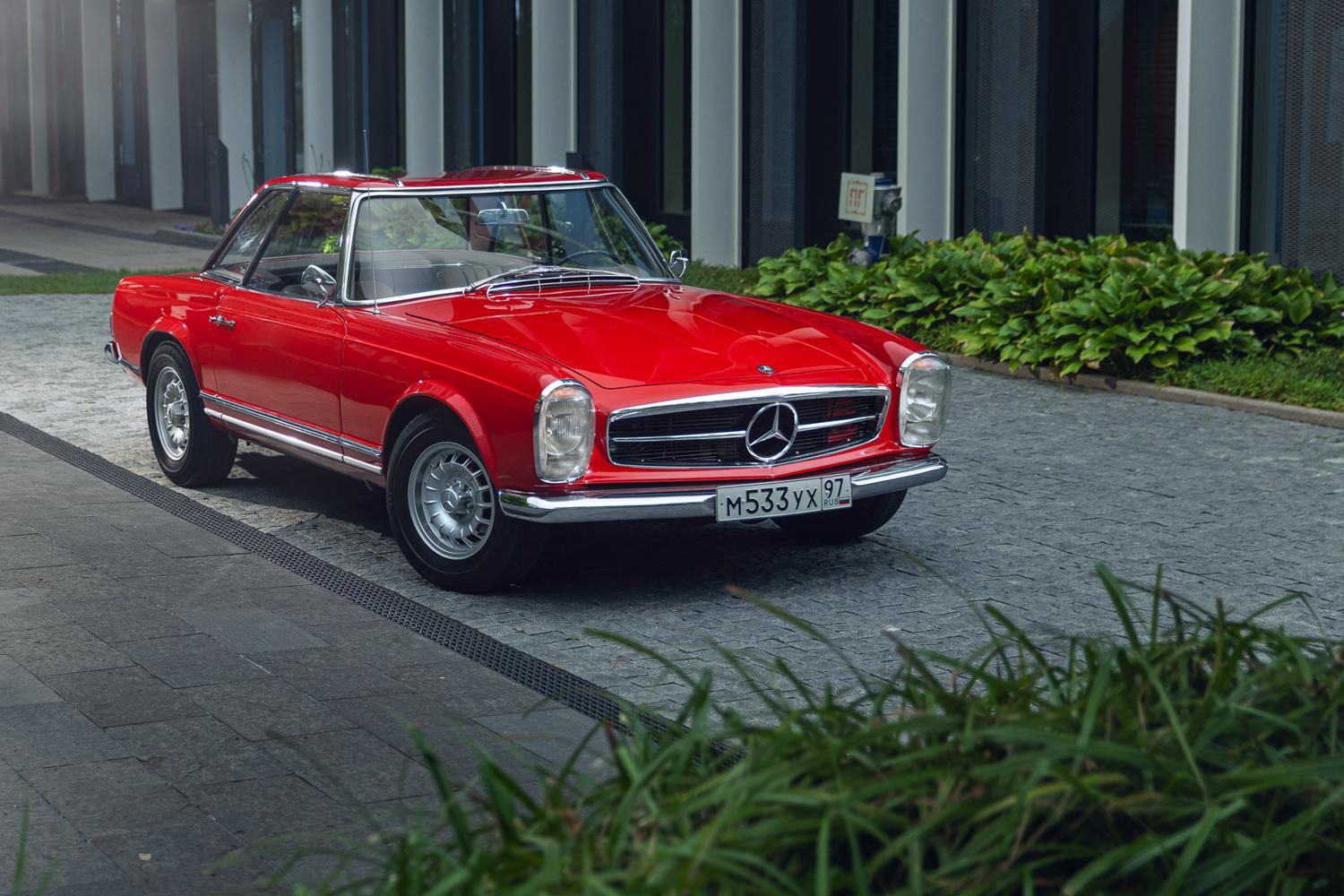 Мерседес Бенц 280 SL