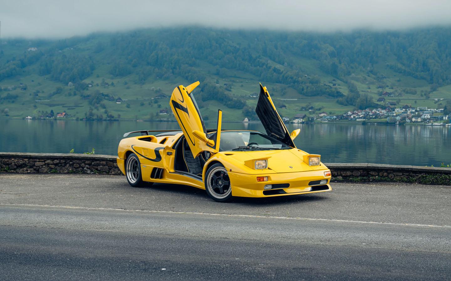 Один из двух Lamborghini Diablo SV Roadster выставили на продажу — Motor