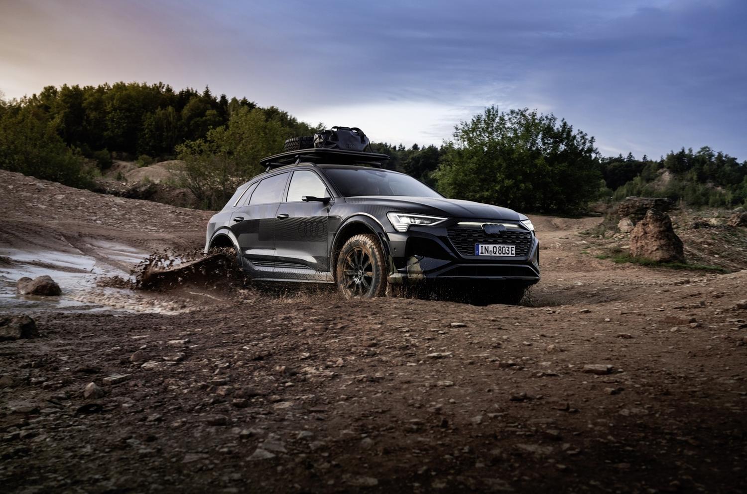 Ауди Q8 ETRON 2024