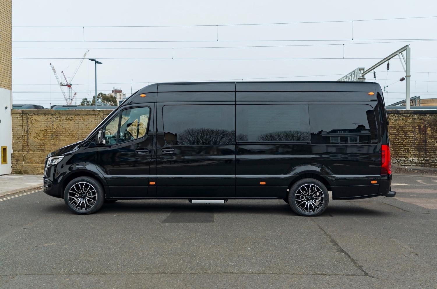 Mercedes hotsell benz minibus