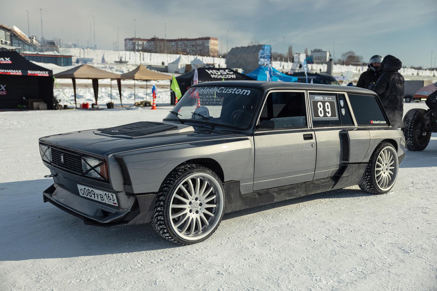 Видео: удлиненный ВАЗ-2104 с V8 и салоном Lexus LS! Кто и зачем это сделал?  — Лаборатория — Motor