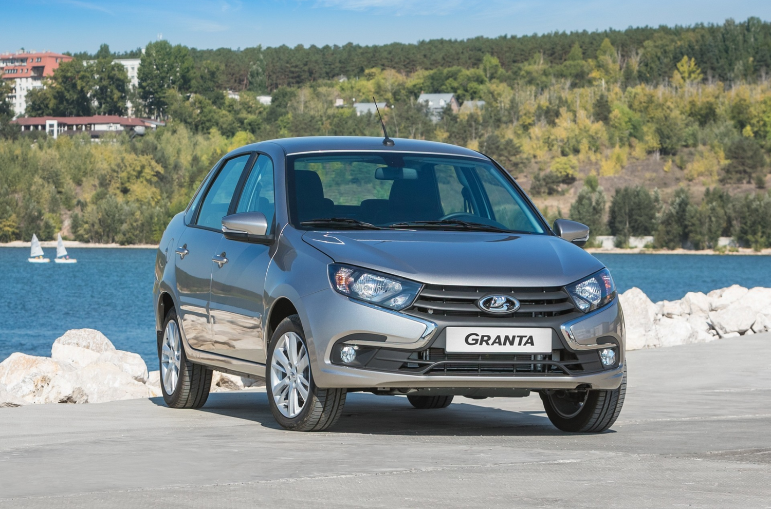 Лада Гранта или Фольксваген Поло что Лучше?