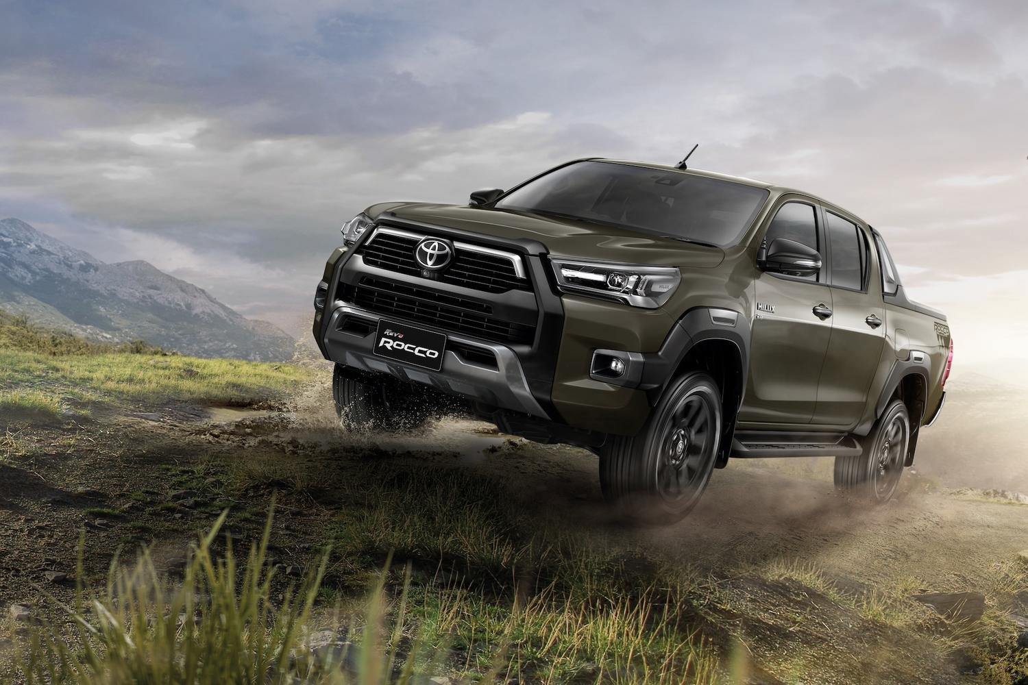 Тойота Хайлюкс все Поколения