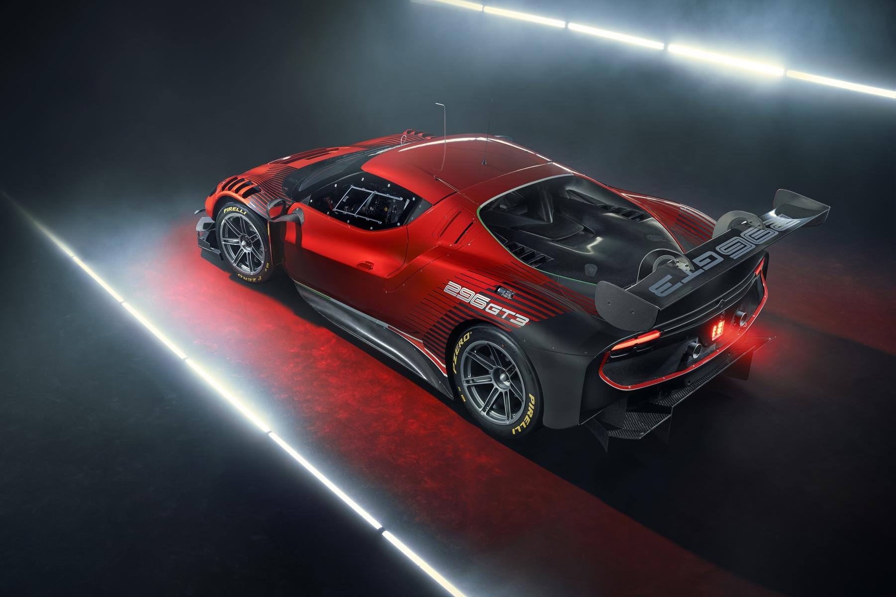 Ferrari показала перегоновий спорткар 296 GT3