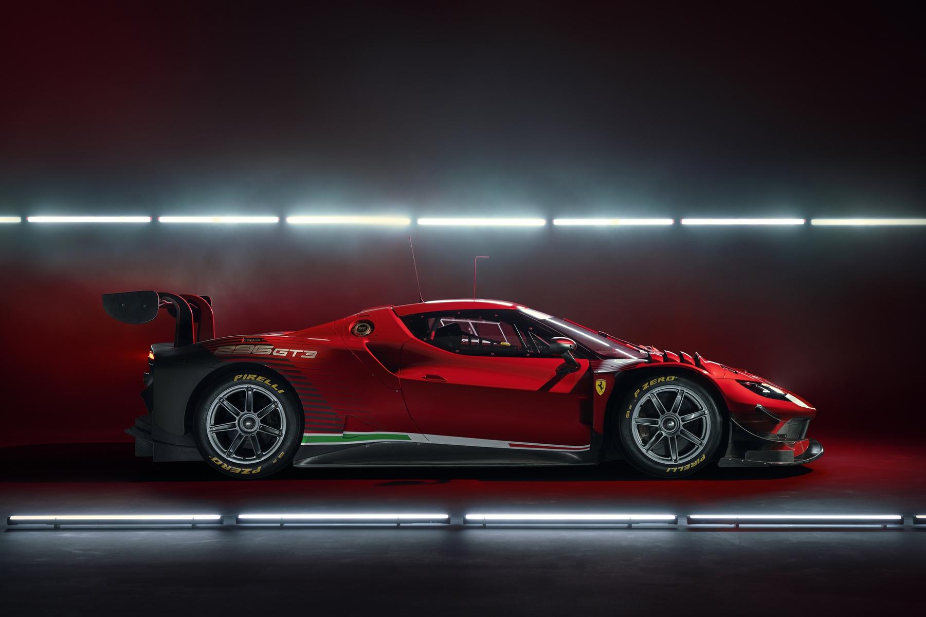 Ferrari показала перегоновий спорткар 296 GT3