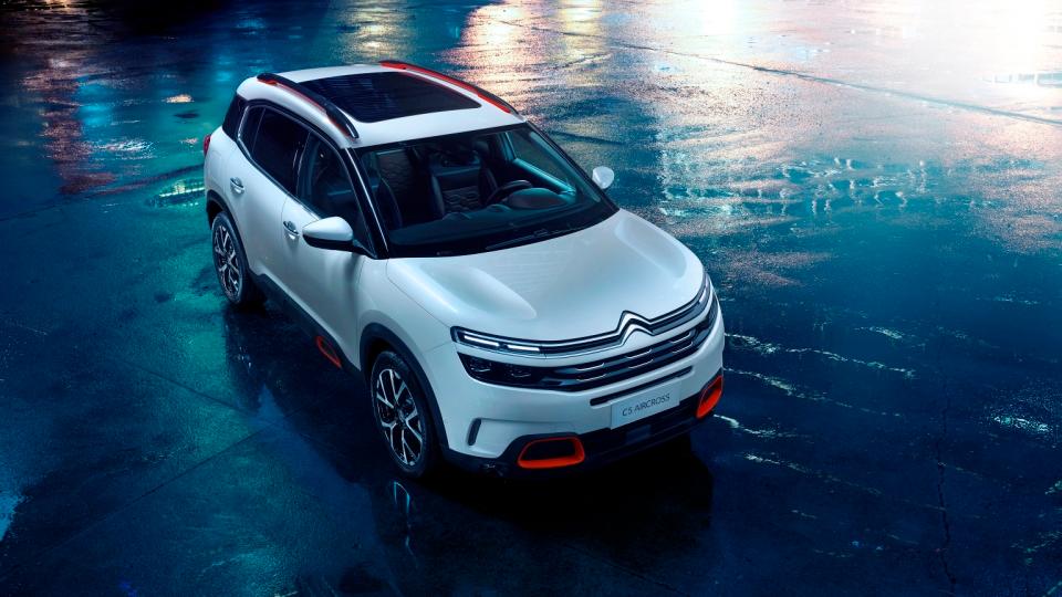 Компания Citroen представила новый серийный кроссовер