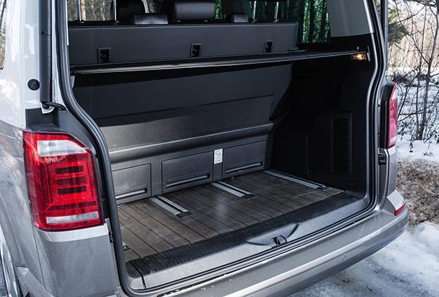 Volkswagen multivan t5 багажник. Багажник т6. Полка multiflex vw t5-т6. Полка в багажник т6 каравелла. Т-4 фольксваген кемпинг.