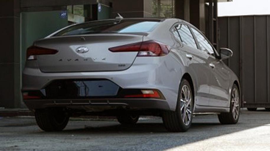 hyundai elantra motor