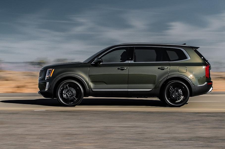 kia raskryla gigantskij vosmimestnyj