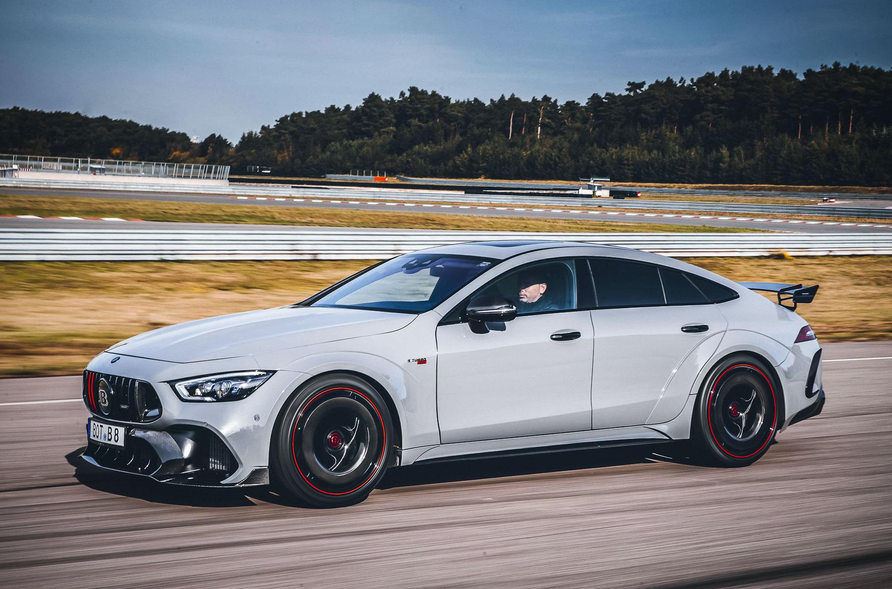 Brabus Predstavil 900 Silnyj Mercedes Amg Gt 63 S Za 40 Millionov Rublej Motor
