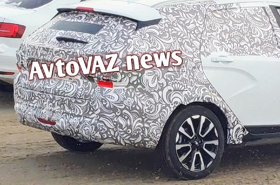 obnovlennaya lada vesta pervye