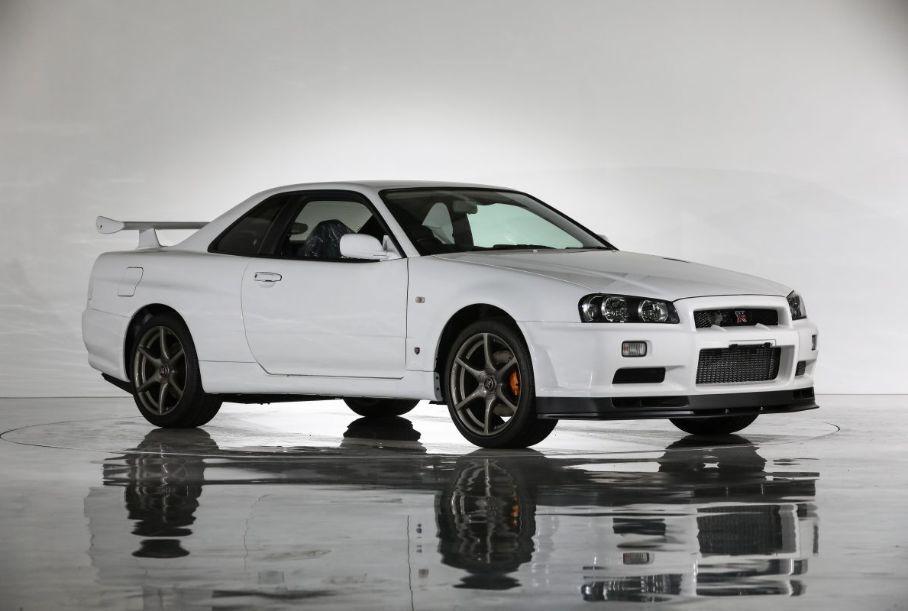 Na Torgi Vystavili Redchajshij Nissan Skyline Gt R Bez Probega Motor