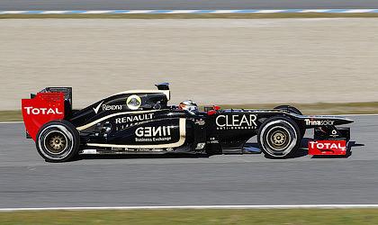 E20
%Новая машина Lotus – эволюция прошлогодней Renault R31. Внешне машины отличаются несильно, однако судя по результатам тестов, конюшня сделала ощутимый шаг вперед. Но и без неприятностей не обошлось: Lotus вынуждена была покинуть вторую серию тестов в Барселоне из-за конструктивных просчетов, допущенных при разработке шасси. Но затем, на финальных испытаниях в начале марта, именно Роман Грожан и Кими Райкконен задавали темп остальным.