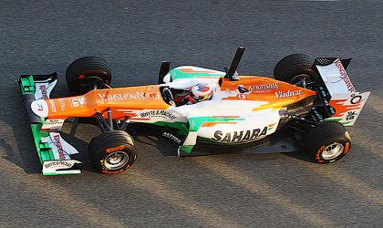 VJM05
%Новый автомобиль на предсезонных тестах смотрелся хорошо – в отличие от прошлого сезона, Force India приняла участие во всех официальных тестовых сессиях сезона 2012 года, и пилоты постоянно держались на верхних строчках протоколов. Команда может стать одним из главных открытий чемпионата – по оценкам специалистов, Force India VJM05 сейчас чуть ли не быстрее болида Ferrari.