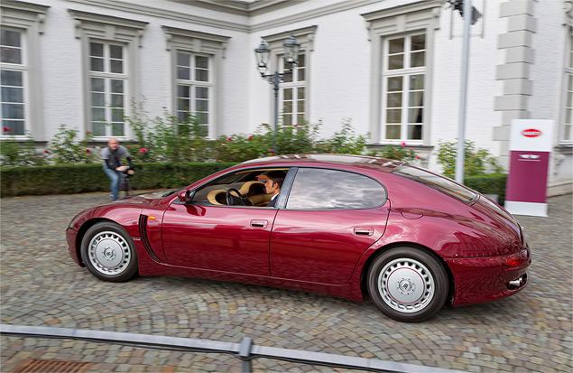 Многим он не нравится. Но Bugatti EB112 навсегда остается в истории автопрома.