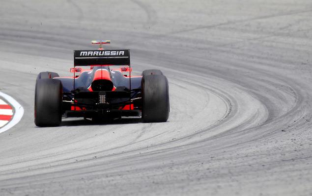 Marussia провела еще один неплохой уик-энд. Автомобиль MR01 во второй раз подряд позволил обоим пилотам команды финишировать, причем теперь без каких-либо технических неисправностей. В квалификации Тимо Глок и Шарль Пик вновь уступили гонщикам Catreham, но на сей раз немец отстал от Виталия Петрова всего на полторы секунды. Для Marussia и это можно считать успехом. В гонке Глок смог опередить Хейкки Ковалайнена и отстал от победителя всего на круг. В итоге – 17-е место на финише. Шарль Пик проиграл два круга и был классифицирован 20-м.