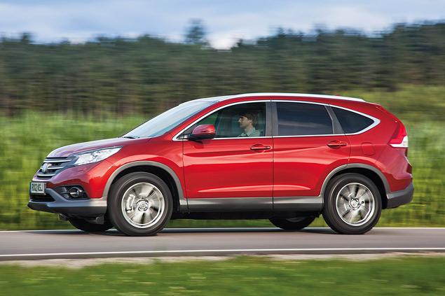 Расход бензиновой версии с «автоматом» даже в рафинированных условиях Германии составлял не меньше 10 литров на «сотню». Аппетит версии с турбодизелем гораздо ниже -- около 8,5 литров.