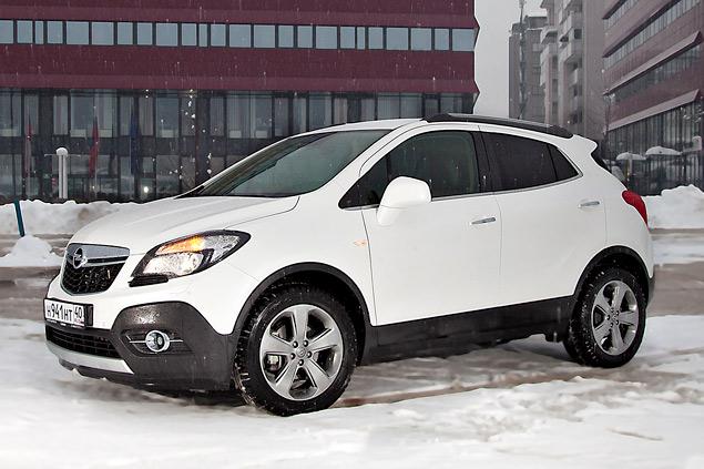 На данный момент Mokka -- единственный настоящий конкурент для сверхпопулярного Nissan Juke. Сами «опелевцы» добавляют к списку конкурентов Mitsubishi ASX и Skoda Yeti. Но эти автомобили все же немного больше по размерам. Ждем в конкуренты Renault Captur и Honda Urban SUV.