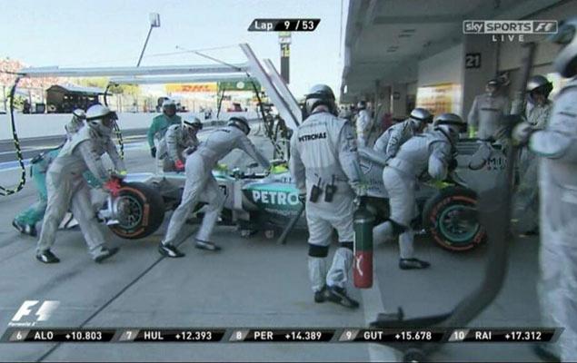 Сход Льюиса Хэмилтона