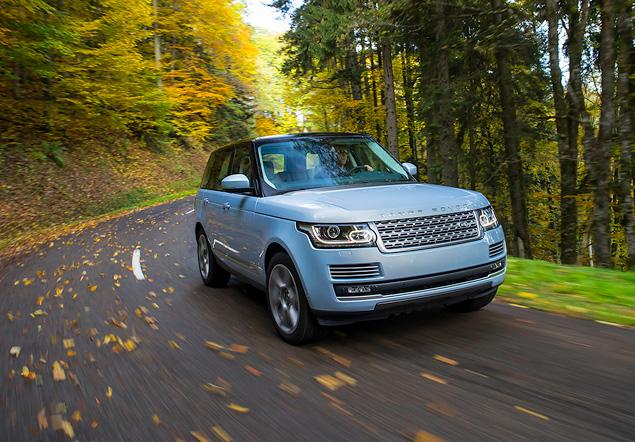 Гибридный Range Rover едет приятно, но пока смысл этой машины неочевиден: ведь, купив обычный дизель, можно много лет заправлять его на "сдачу".