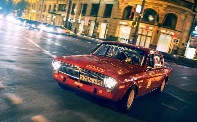В начале 1970-х "Волга" была далеко не передовым автомобилем, но сегодня она дает ценное ощущение машины из другой, ламповой эпохи.