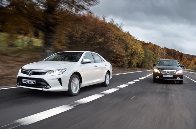 Надежность Toyota опирается не только на прочность и простоту, но и короткие межсервисные интервалы в 10 000 километров.