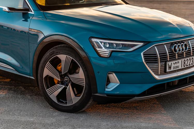 Ауди A4 Allroad в первый раз попал в объективы камер